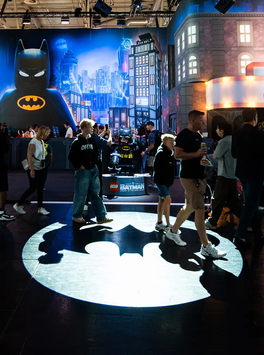 messebau-Gamescom-Warner_Bros-Koeln-winkels_interior-2025_4-kl